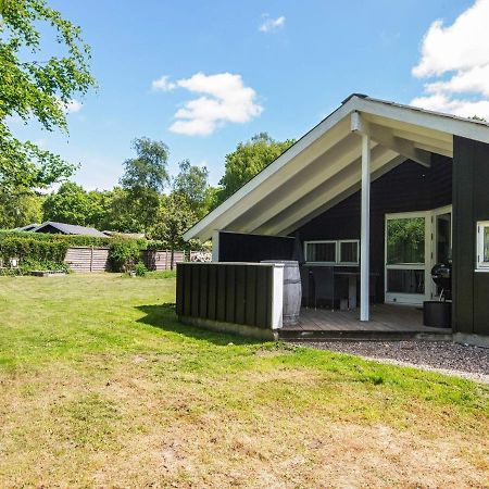 5 Person Holiday Home In B Rkop Egeskov  Kültér fotó