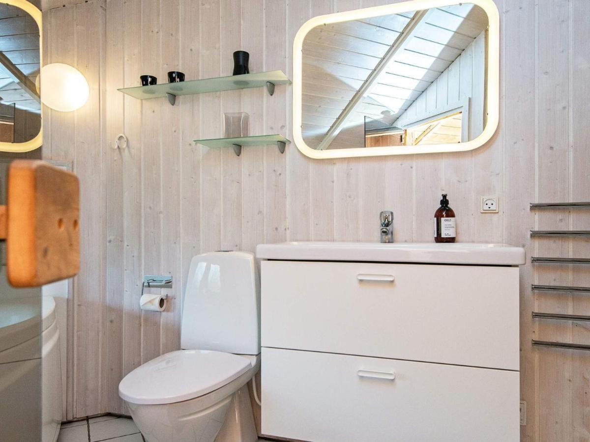 5 Person Holiday Home In B Rkop Egeskov  Kültér fotó