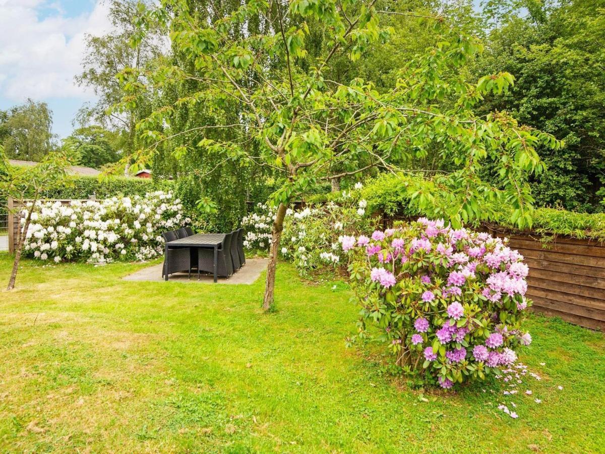 5 Person Holiday Home In B Rkop Egeskov  Kültér fotó